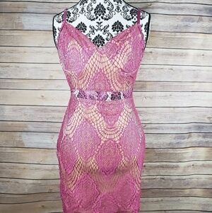 👗 Nellis lace dress